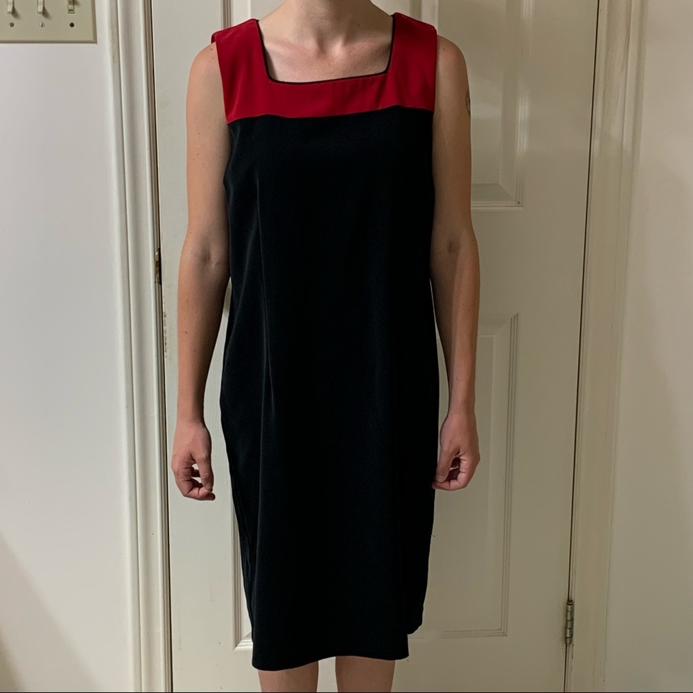 🌷3 for$25🌷Lindor, US 12P, Red & Black Colour Blocked Sleeveless Shift Dress